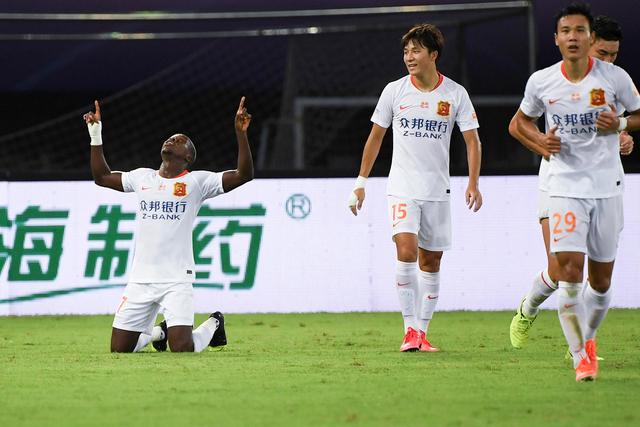 塔图姆31+12字母哥43+13 凯尔特人逆转胜雄鹿